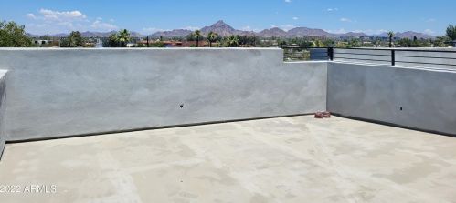 3616 12 St, Phoenix AZ 85024-1762 exterior