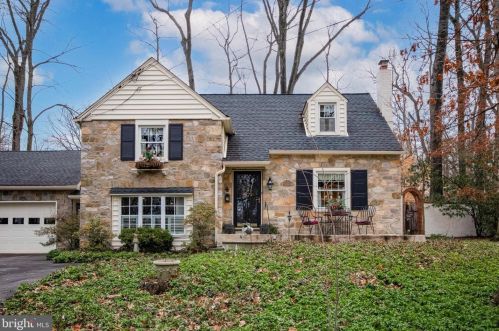524 King Of Prussia Rd, Wayne, PA