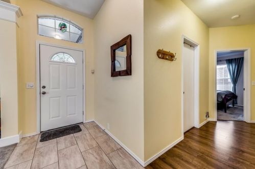 1704 Kingston Ln, Lewisville TX  75028-7307 exterior