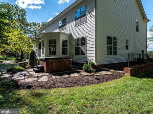 20500 Stone Fox Ct, Leesburg VA 20175-7223 exterior