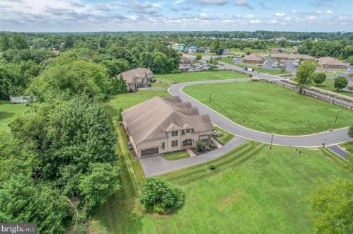 94 Wolf Creek Cir, Dover DE  19901-4917 exterior