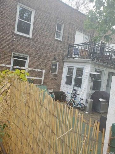 40-22 44th St, Long Island City, NY 11104-2002