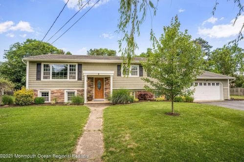 441 Lehigh Dr, Bricktown, NJ 08723-5039