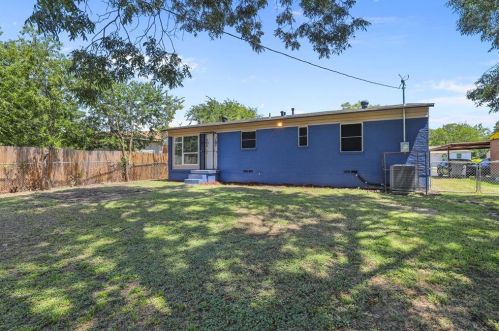 3239 Alaska Ave, Dallas TX  75216-5127 exterior