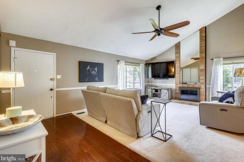 7827 Mulberry Bottom Ln, Springfield VA  22153-2314 exterior