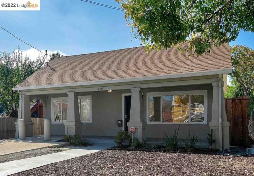6251 Hayes St, Oakland, CA 94621-3851