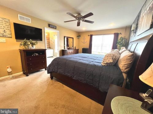 324 Glenn Rose Cir, Norristown PA 19406-1783 exterior