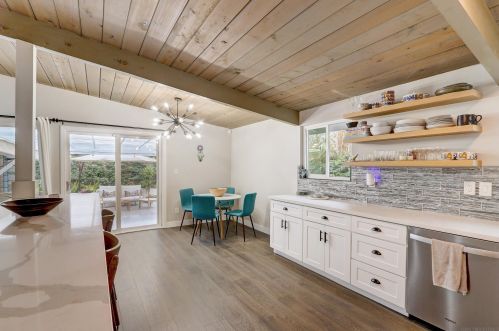 5038 Chaparral Way, San Diego CA 92115-2239 exterior