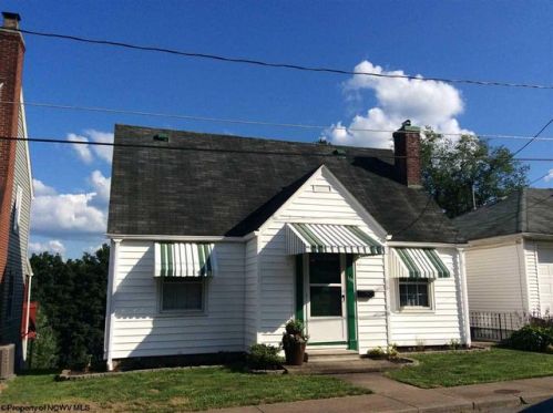 105 Temple Ter, Clarksburg, WV 26301-4016