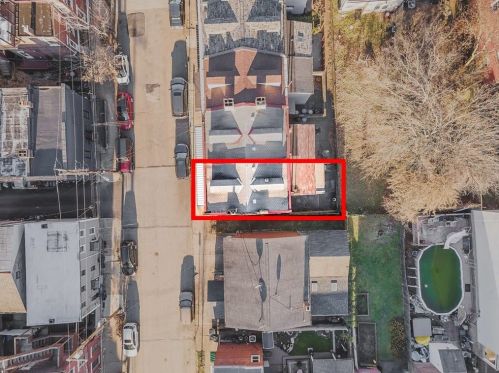 4510 Davison St, Pittsburgh, PA 15201-1726