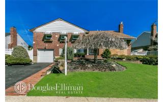 450 Unqua Rd, East Massapequa, NY 11758-5323