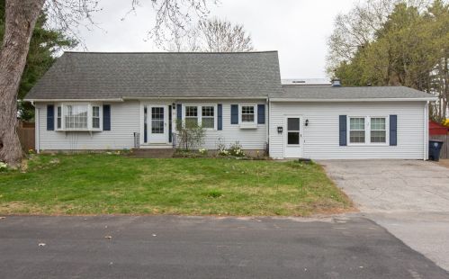 35 Kingston Dr, Nashua, NH 03060-4250