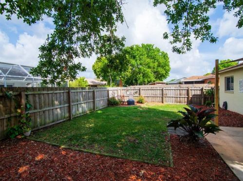 495 24th Ave, Vero Beach FL  32962-1309 exterior