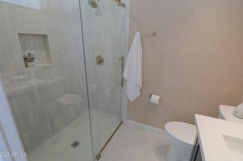 4346 Evans Dr, Phoenix AZ  85032-5449 exterior
