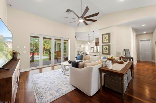 3295 12th Ave, Naples FL  34120-3592 exterior