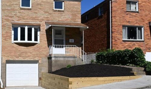 2350 Palm Beach Ave, Pittsburgh, PA 15216-3422