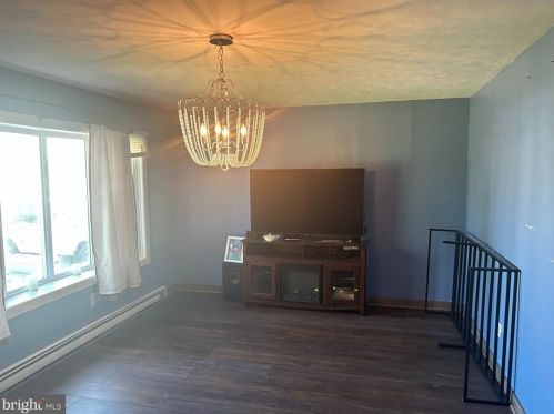 950 Bedford Dr, Dover, DE 19904-3406