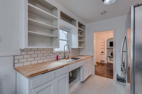 3418 Washburn Ave, Minneapolis MN 55423-1922 exterior