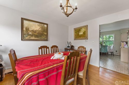 19 Allens Corner Rd, Flemington NJ  08822-5620 exterior