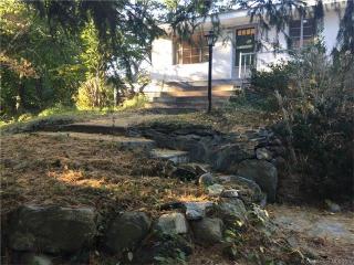 12 Lloyd Rd, Waterford, CT 06385-3811
