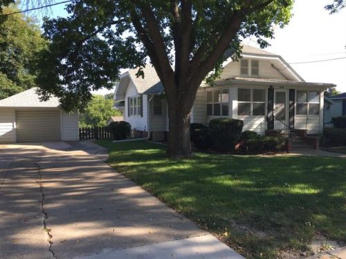 214 Nishna St, Clarinda, IA 51632-1009