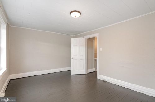 2315 Penn St, Harrisburg PA  17110-1046 exterior