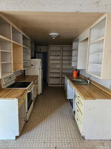 110 Tunis St, Lakeport CA  95453-4606 exterior