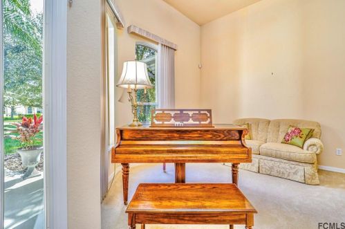 1422 Dolph Cir, Ormond Beach FL 32174-2891 exterior