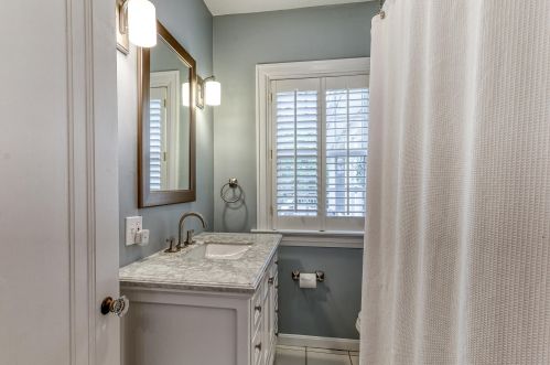 24 Greenbriar Ave, Covington KY  41017-2752 exterior