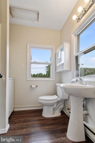 792 Delta Rd, Red Lion PA  17356-9167 exterior