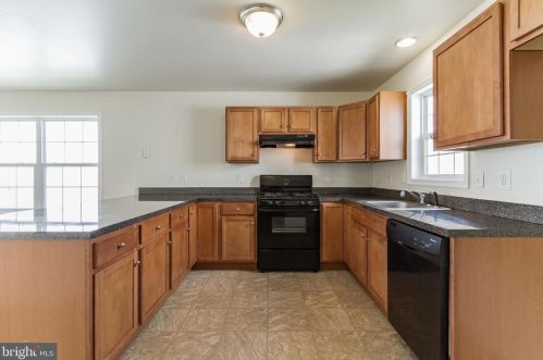 3520 3rd St, Boothwyn, PA 19061-5110