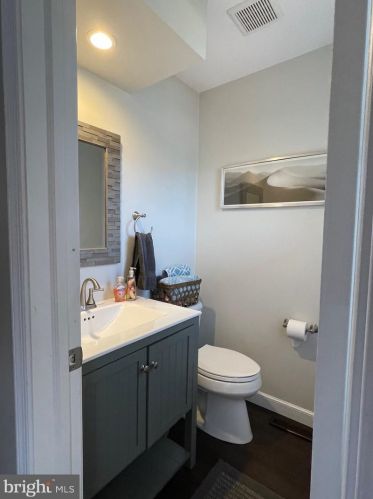 206 Sand Ct, Ephrata PA  17522-2646 exterior