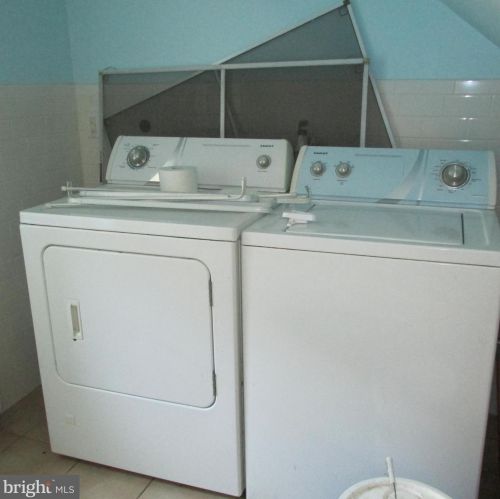 101 Main St, Parkesburg PA  19365-1127 exterior