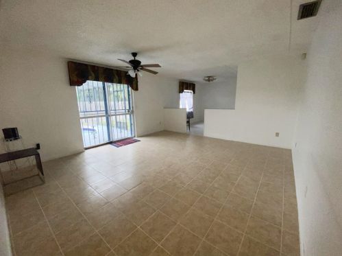 6931 Hennepin Blvd, Orlando, FL 32818-5335