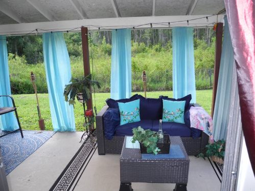 18717 Hamilton St, Lutz FL  33549-3820 exterior