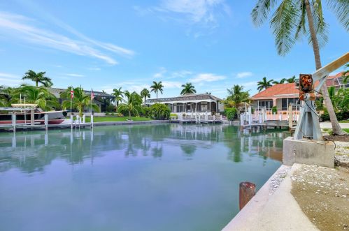 1190 Ember Ct, Marco Island, FL 34145-5802