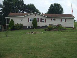 109 Youkers Rd, Butler, PA 16001-8383