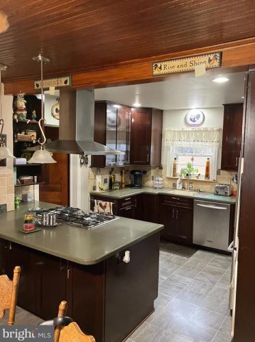 5543 Fritzinger Rd, Germansville, PA 18053-2748