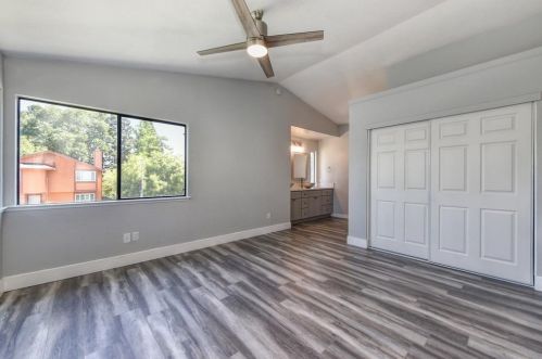 9262 Mapleview Way, Elk Grove CA  95758-5007 exterior