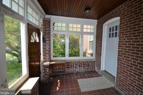 809 28th St, Wilmington, DE 19802-3606