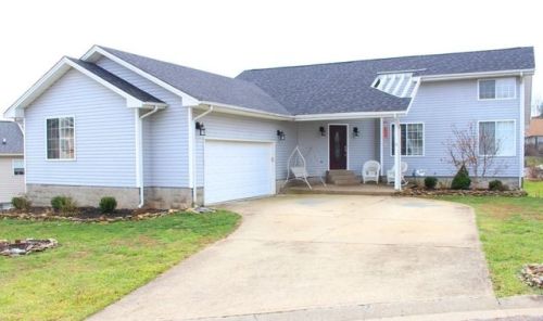 115 Joshua Ln, Georgetown, KY 40324-8615