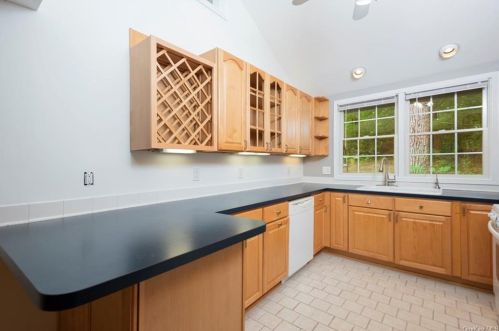 66 Columbus Ave, Tompkins Corners NY  10579-2136 exterior