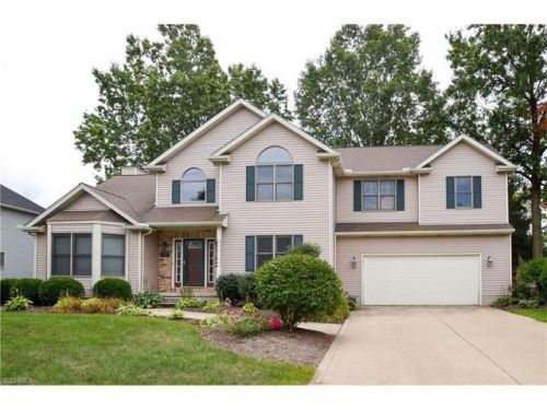 4137 Ford Ln, Vermilion, OH 44089-3639