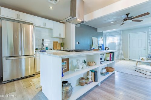 1106 12 St, Phoenix AZ 85086-7448 exterior