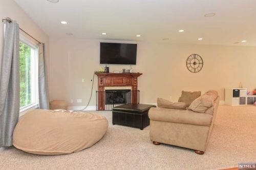 57 Boonton Ave, Kinnelon NJ  07405-2941 exterior