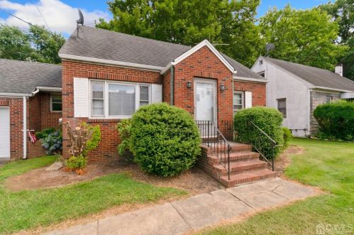 548 Cranbury Rd, East Brunswick, NJ 08816-4027