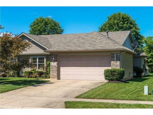 524 Whisper Ln, Xenia, OH 45385-4880