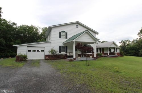524 High Knob Rd, Purgitsville, WV 26845-9156