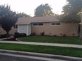 5213 Augusta St, Fresno, CA 93710-6801