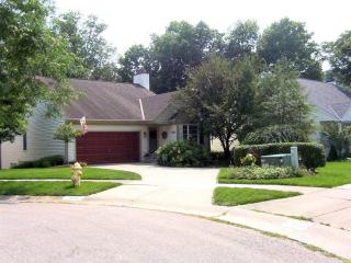 1028 Portway Dr, Cincinnati, OH 45255-4476